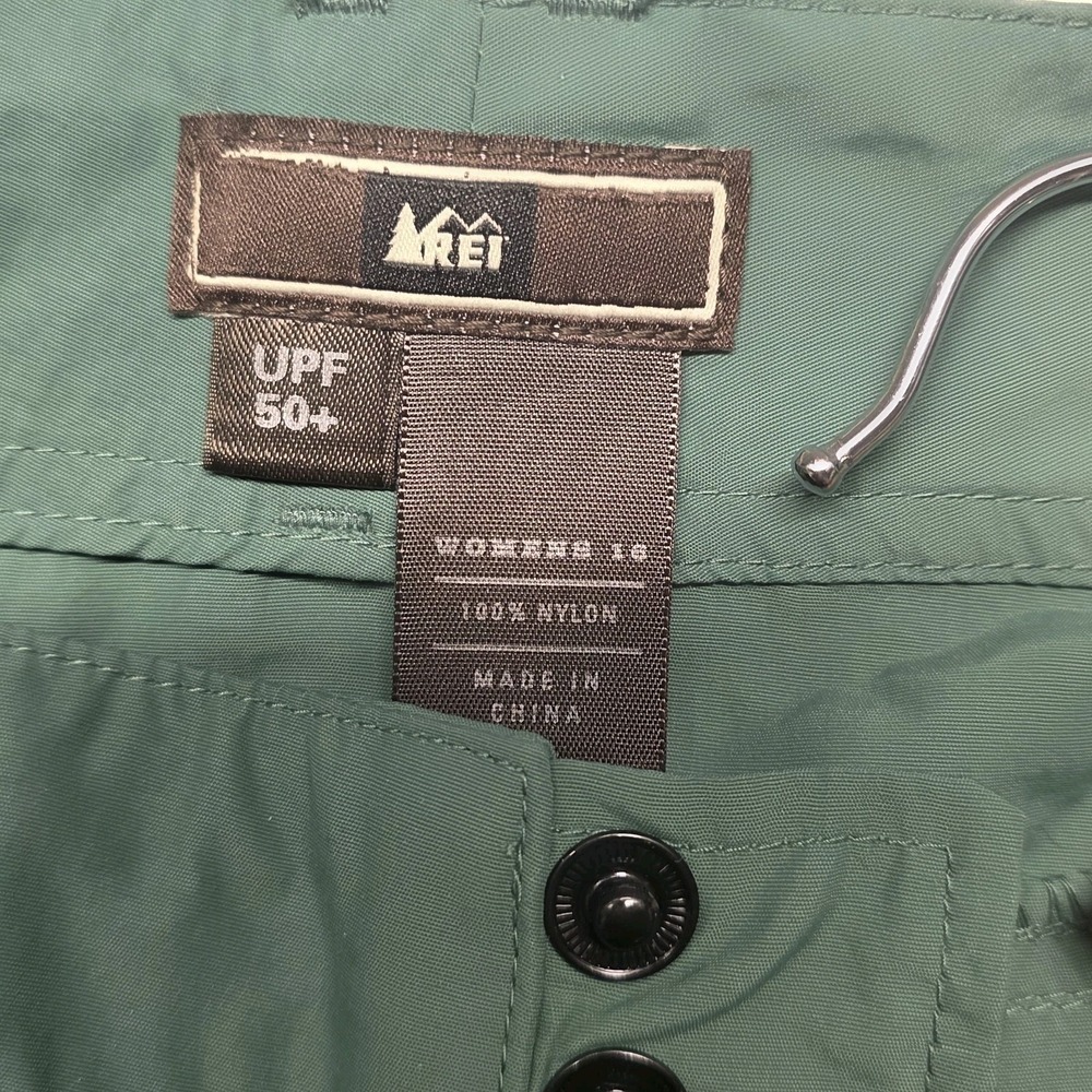 Rei Cargo Shorts Women Size 16 Green Athletic Stretch Hiking SPF 50 Gorpcore - Picture 6 of 7